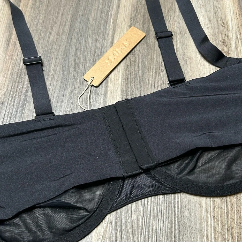 NWT SKIMS No Show Molded Unlined Balconette - Picture 7 of 11